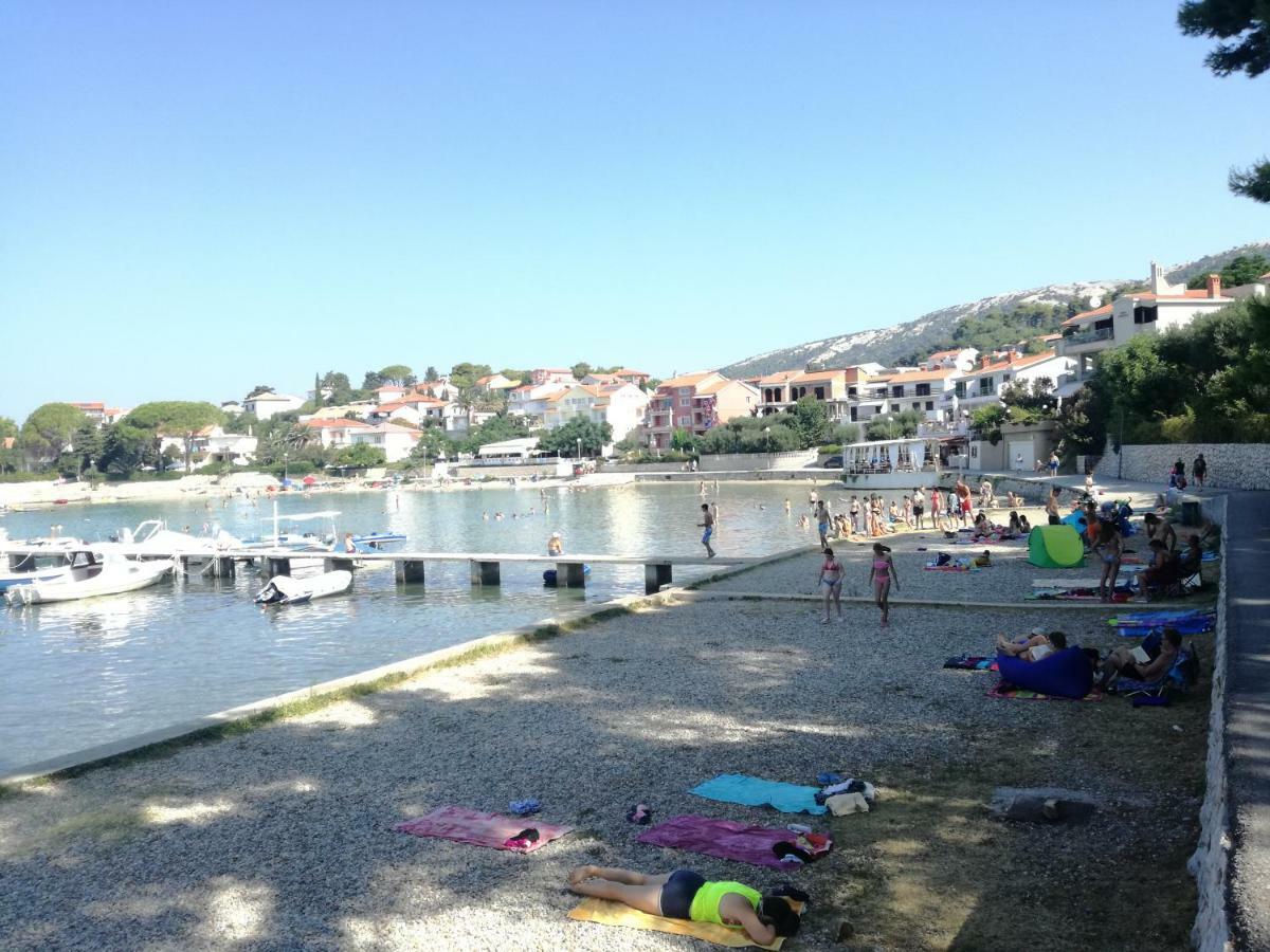 Vila Kuca Za Odmor Pende Banjol Exteriér fotografie